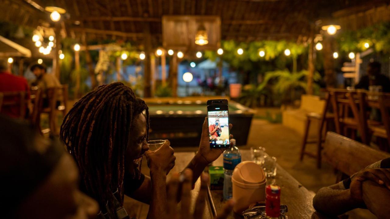 Tulia House Backpackers Hostel Mombasa Exterior photo
